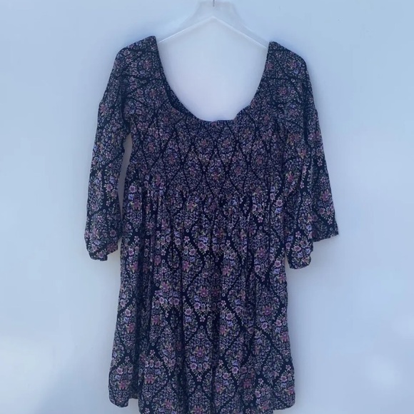 Torrid Challis Off-Shoulder Skater Dress Women’s Size 2 (634) - Picture 4 of 9